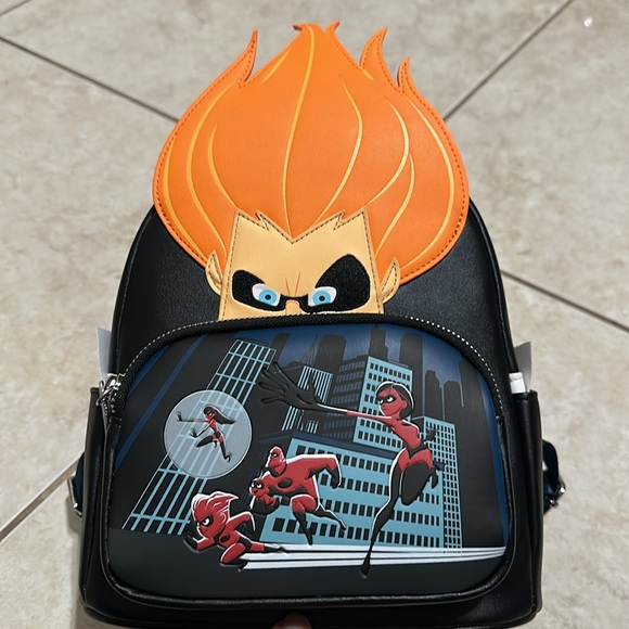 NWT Incredibles loungefly BACKPACK and WALLET - Picture 2 of 10